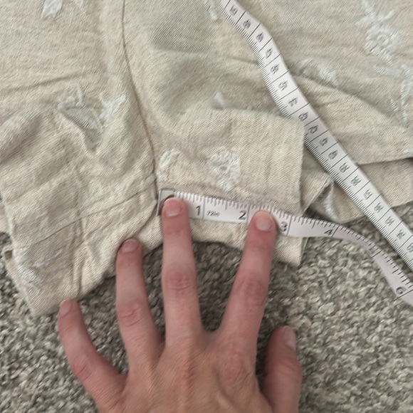 Abercrombie & Fitch Beige Floral pull on Shorts - Picture 7 of 9